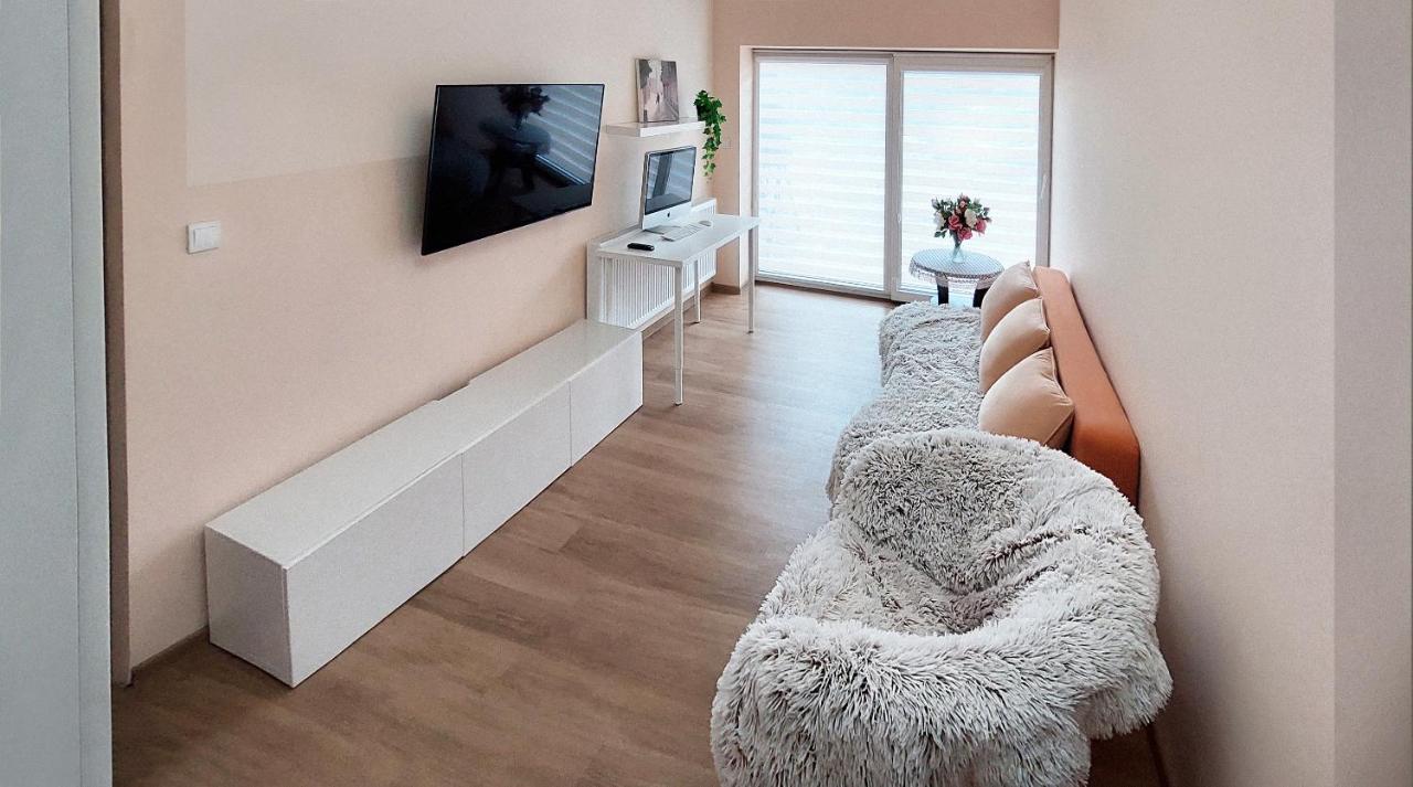 Apartamenty Gorki Male Tuszyn Esterno foto