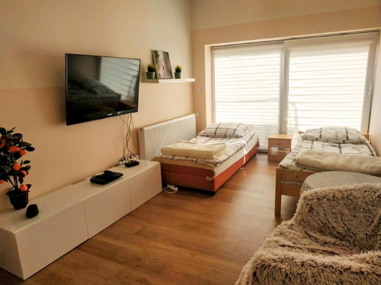 Apartamenty Gorki Male Tuszyn Esterno foto