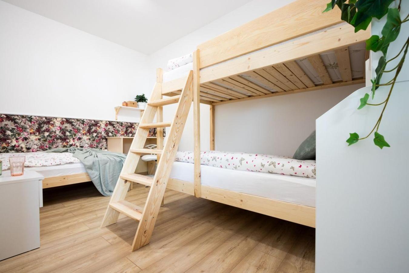 Apartamenty Gorki Male Tuszyn Esterno foto