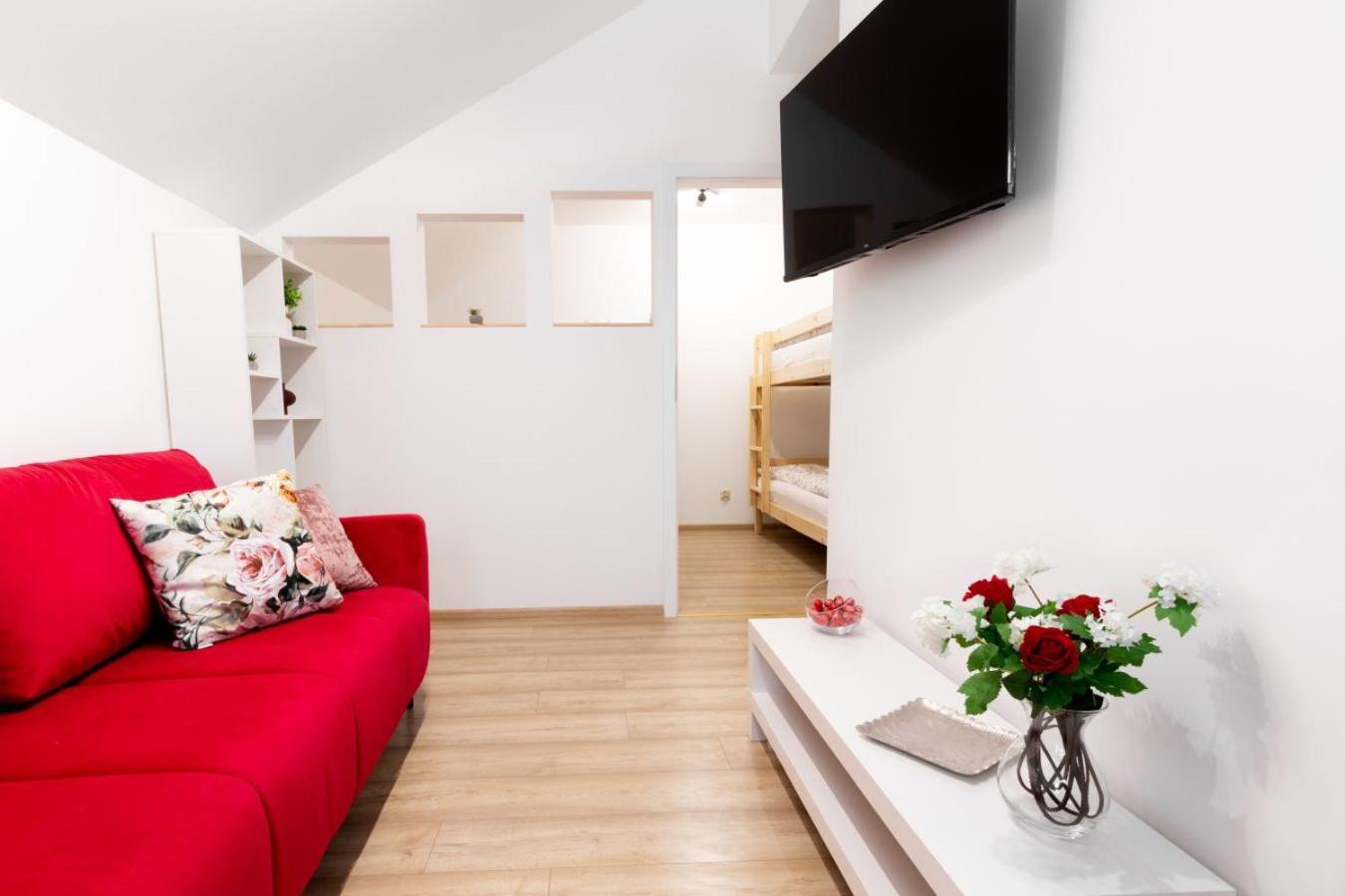 Apartamenty Gorki Male Tuszyn Esterno foto