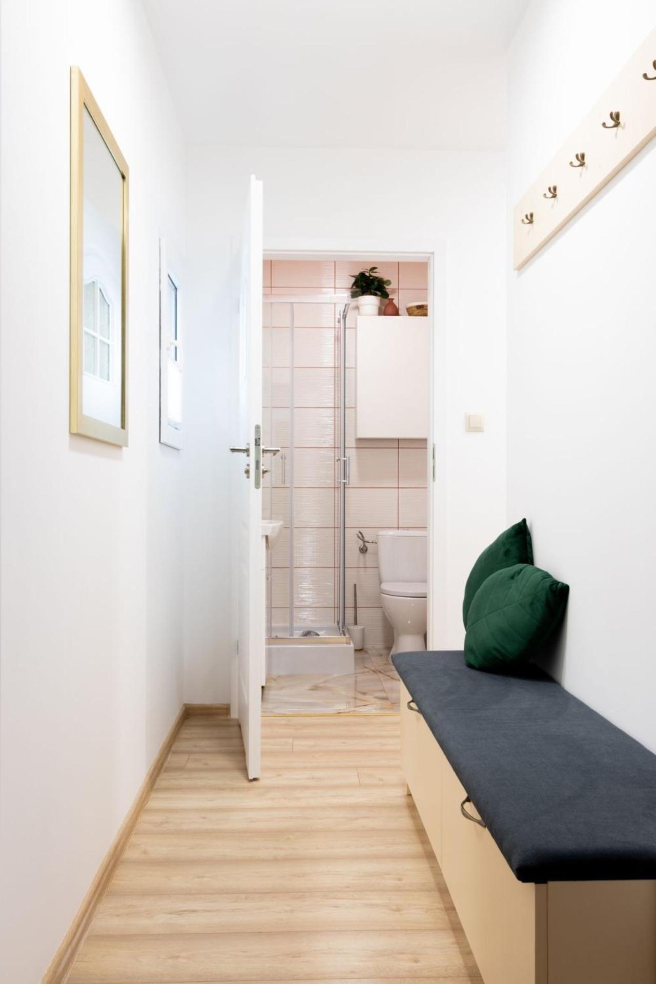 Apartamenty Gorki Male Tuszyn Esterno foto